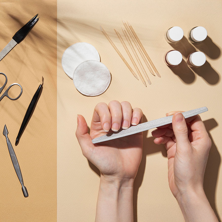 Glowzy Nail Bar